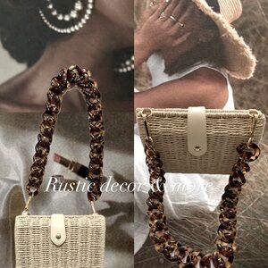 Stylish Beige Straw Bag With Tortoise Shell Chain Link Strap